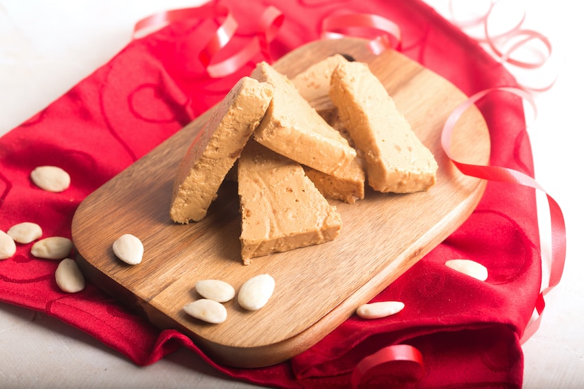 Cómo se hace la crema de turrón blando