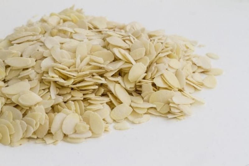 Almendra laminada