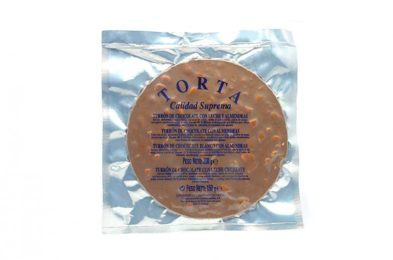 Torta de turrón de chocolate con leche