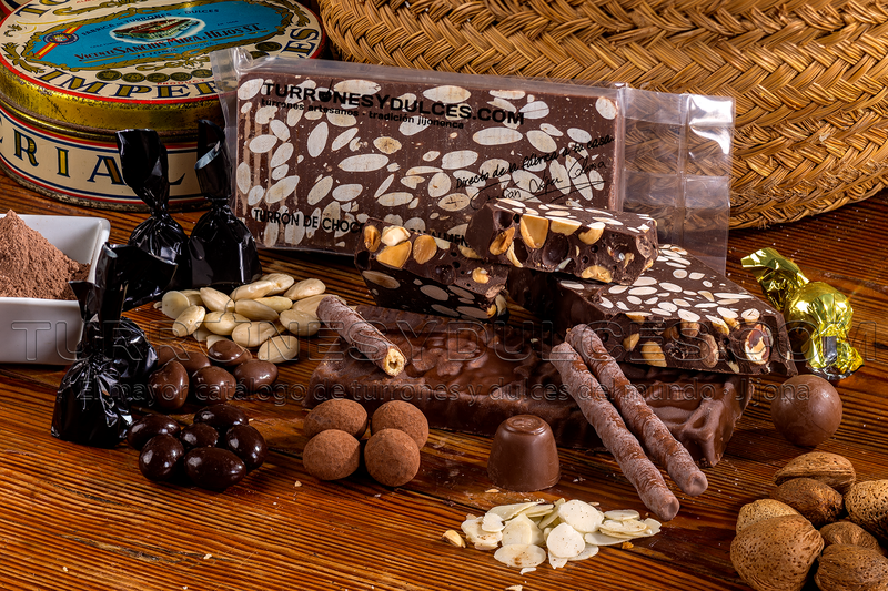 Turron Chocolate puro con almendras