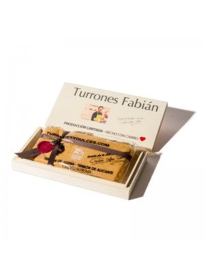 Turrón de Jijona Gourmet 74% en caja de madera a color - Turronesydulces.com - 300g.