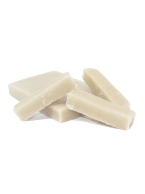 Turrón de coco con almendras